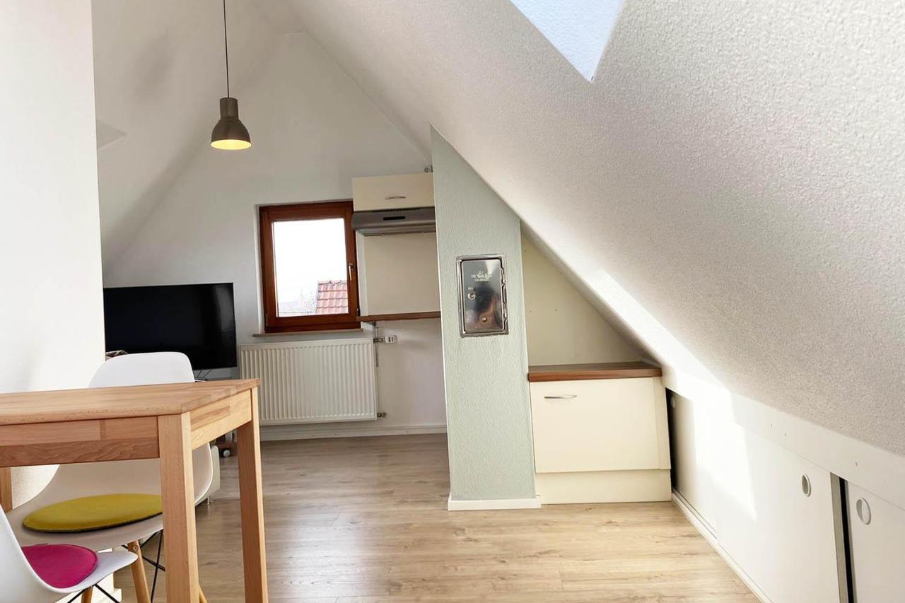 Gemuetliche 2 Zimmerwohnung Mit Tv Und Wlan Wendlingen am Neckar Exterior photo