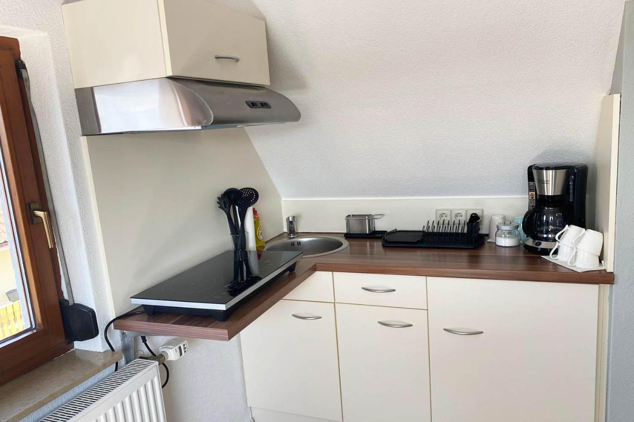 Gemuetliche 2 Zimmerwohnung Mit Tv Und Wlan Wendlingen am Neckar Exterior photo